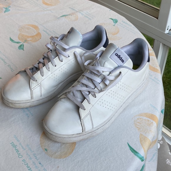 Adidas white “leather” sneackers sz11 a bit used but still in great shape GZ5299 - Picture 13 of 13